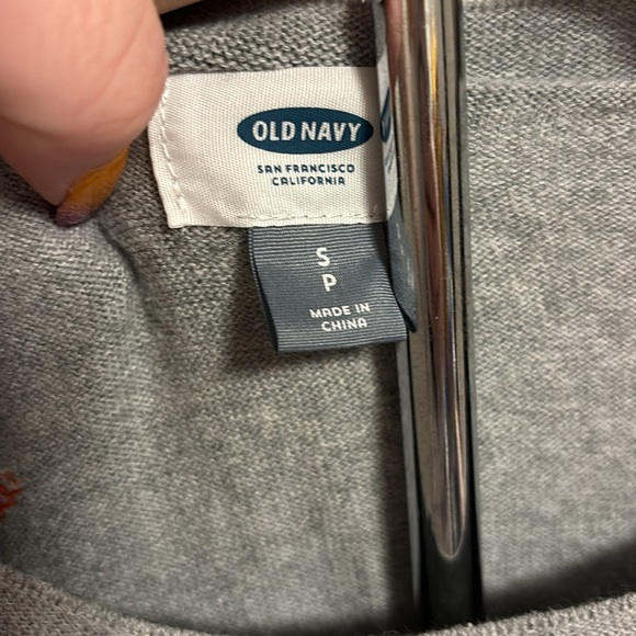 Old Navy Women’s Grey Orange Slice Print Lightweight Sweater Size Small - Picture 4 of 5